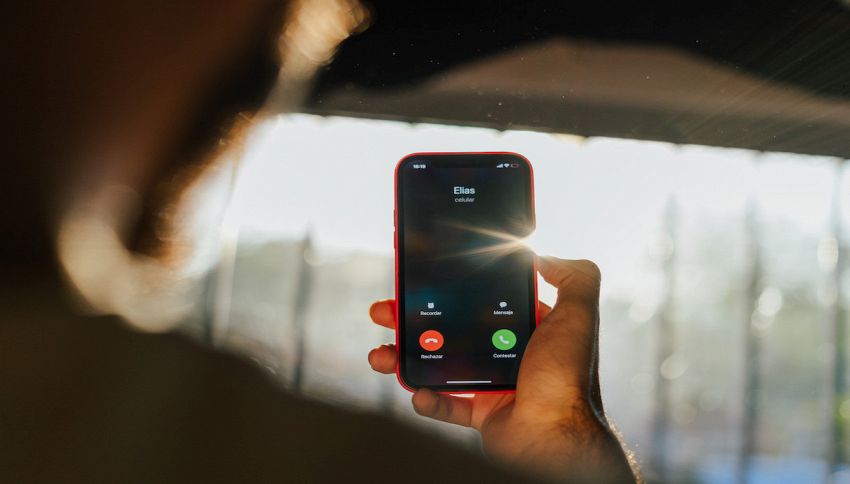Se vedi questa icona sul telefono, attenzione: ti segnala un trasferimento di denaro dal tuo conto