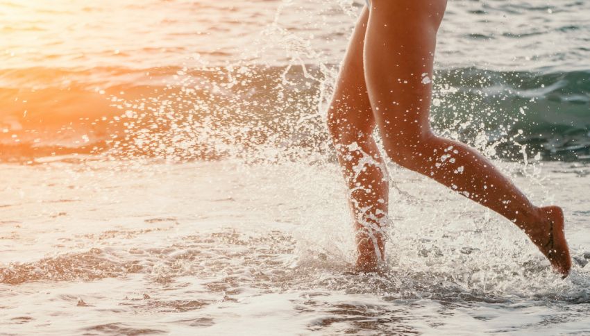 Perché dovresti fare il bagno il 1 settembre: la credenza popolare che porta salute tutto l'anno
