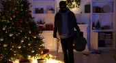 Furti casa a Natale, la tecnica della colla che in pochi conoscono