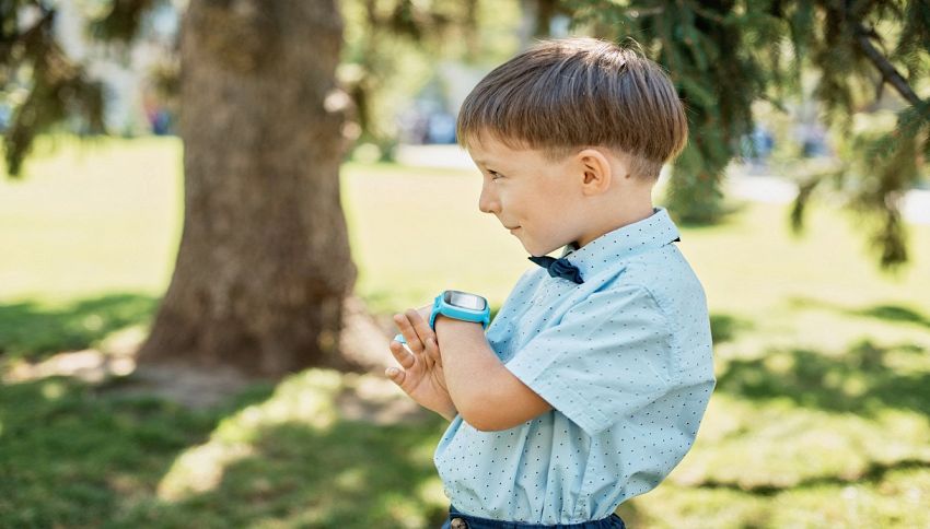 Se tuo figlio ha uno smartwatch fai attenzione: può mettere a rischio la privacy