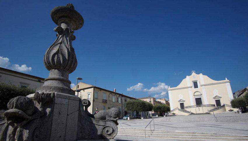 C’è un borgo in Campania dove vivere oltre i 100 anni è quasi la regola: il mistero della lunga vita