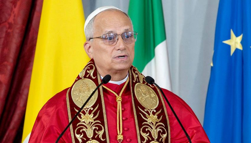 L'astronomo di Papa Leone XIII afferma che battezzerebbe un alieno nella chiesa cattolica