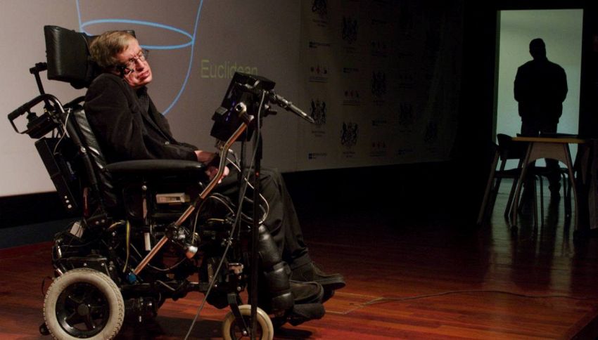 Stephen Hawking aveva una teoria agghiacciante sugli alieni che ora è plausibile grazie alla cometa 3I/ATLAS