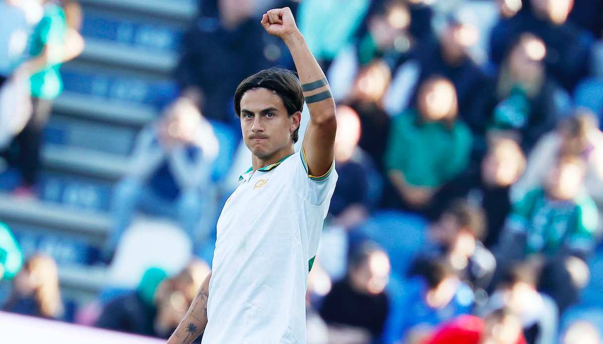 Tanti auguri a Paulo Dybala e agli altri vip che compiono gli anni il 15 Novembre