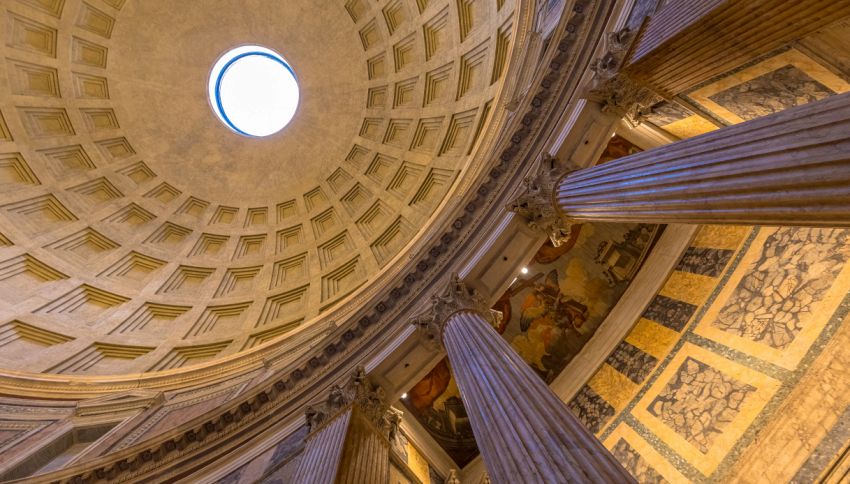 Roma, la magia che accade al Pantheon durante il solstizio d'inverno: il miracolo di luce del 21 Dicembre