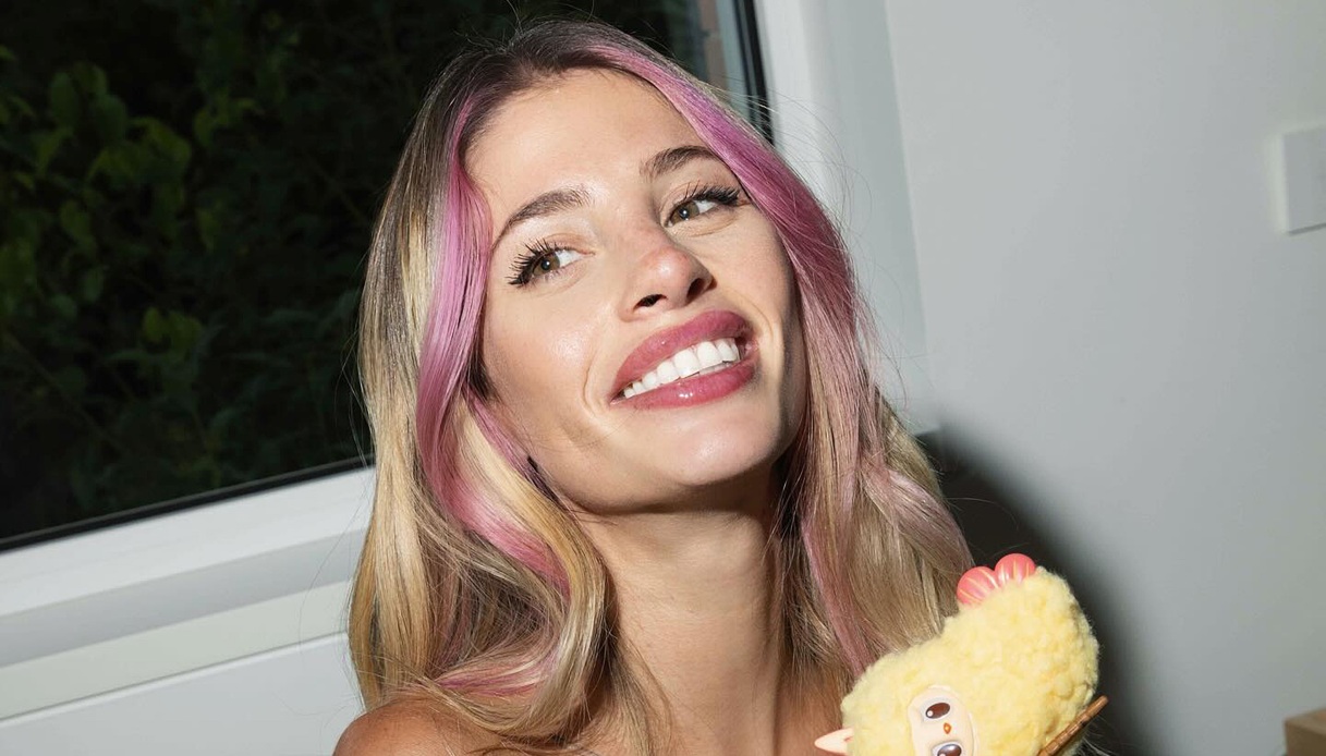 Buon compleanno Chiara Nasti, i vip con cui festeggia il compleanno del 22 Gennaio