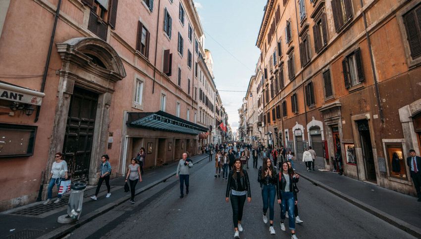Quali sono le 9 strade pi&ugrave; belle d'Europa (e quanto costa viverci): anche Roma in classifica ma con questa via