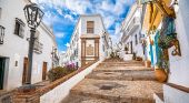 Il borgo bianco nascosto nel sud della Spagna: il gioiello segreto tra le citt&agrave; pi&ugrave; belle del mondo