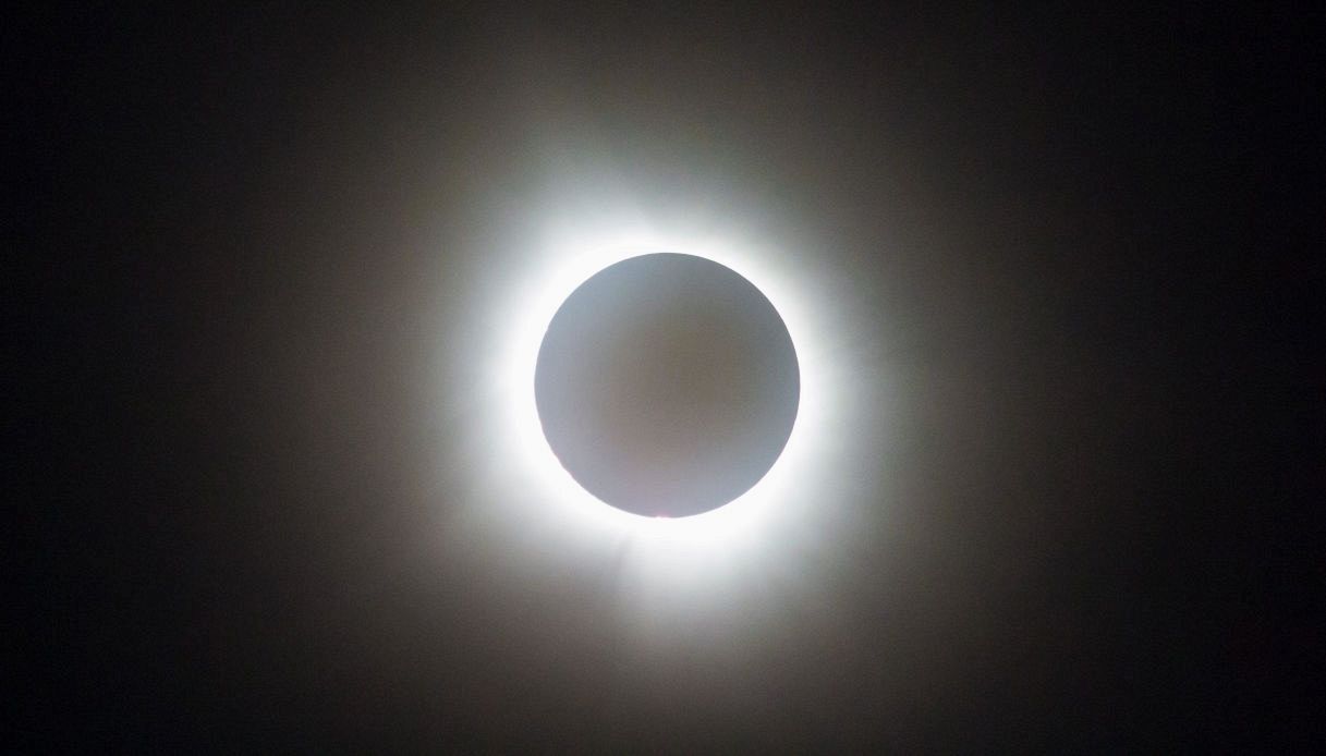 Eclissi di Sole del 12 Agosto, si rischia un'allerta sanitaria: avvertimento della NASA