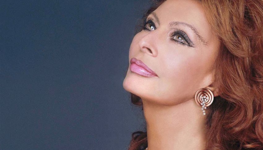 Sophia Loren &egrave; tra le italiane pi&ugrave; amate al mondo. Queste sono le sue frasi iconiche ancora oggi molto attuali