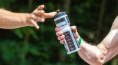 L'errore che molti fanno con l'acqua durante l'allenamento (e in estate &egrave; ancora pi&ugrave; rischioso)