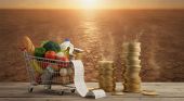 Perch&egrave; le ondate di caldo fanno salire anche il prezzo della spesa? L&rsquo;economista spiega il motivo