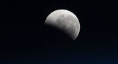 Eclissi di Luna, perch&eacute; non servono gli occhiali e come vederla il 28 Agosto dall'Italia
