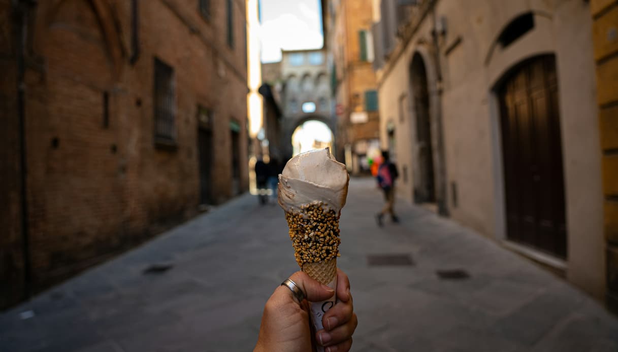 In questa regione italiana arriva 'all you can eat' del gelato: in cosa consiste la nuova moda estiva