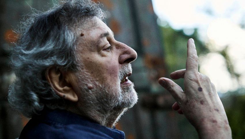 Francesco Guccini, le parole che odiava nelle interviste: perch&eacute; non sopportava essere definito cos&igrave;
