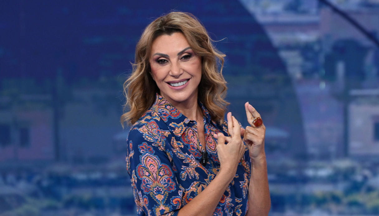 &laquo;Ho chiesto una grazia a Padre Pio&raquo;: la conduttrice de La Vita in diretta racconta la guarigione inspiegabile e quel misterioso profumo di fiori nella sua cella