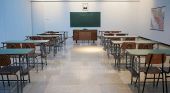 Nuove regole sulla scuola annunciate dal ministro Valditara: riguardano i compiti assegnati a casa e le notifiche sul registro elettronico