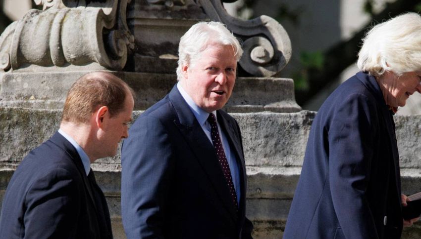 "Un'enorme nube nera" incombe su Re Carlo dopo la rivelazione sconvolgente su Diana: cosa &egrave; riportato nel libro del fratello di Lady D