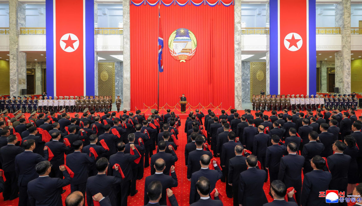 Crescono i timori di una guerra nucleare a causa di qualcosa di molto strano che sta accadendo nella fabbrica di missili nucleari della Corea del Nord