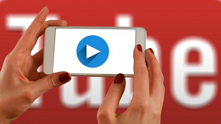 YouTube app smartphone