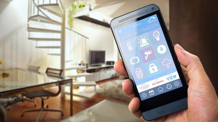 Casa intelligente controllata da smartphone