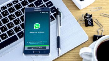 Come ascoltare privatamente le note vocali su WhatsApp