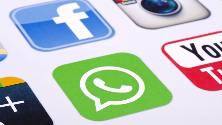 Icone social di Facebook e WhatsApp