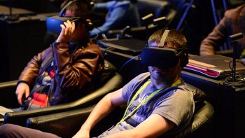 La realtà virtuale di Intel diventa wireless grazie a Project Alloy