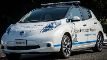 Nissan Leaf guida autonoma