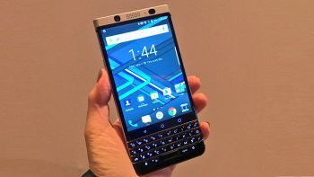 BlackBerry annuncia Mercury, lo smartphone con tastiera fisica