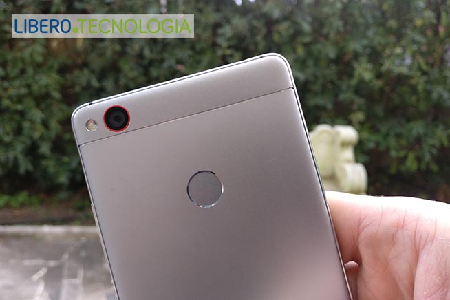 Fotocamera e sensore