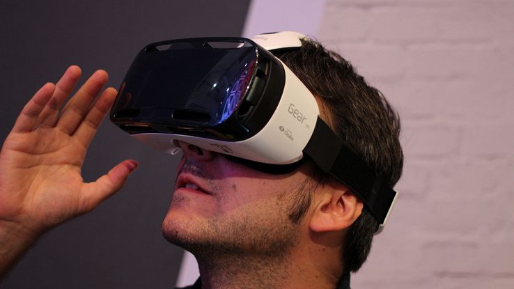 Samsung, ecco come sarà il nuovo Gear VR. Atteso al MWC 2017