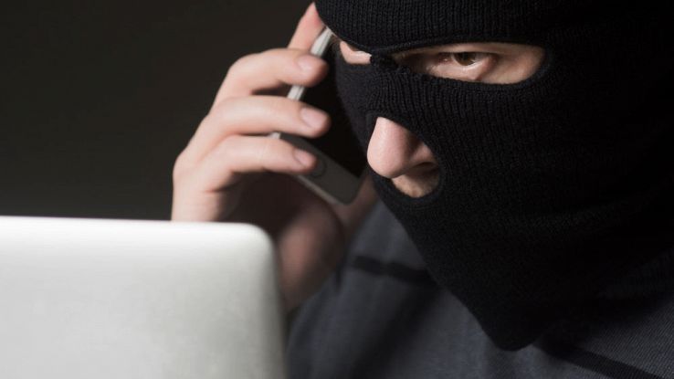 Il malware Android che spia telefonate e messaggi: come difendersi