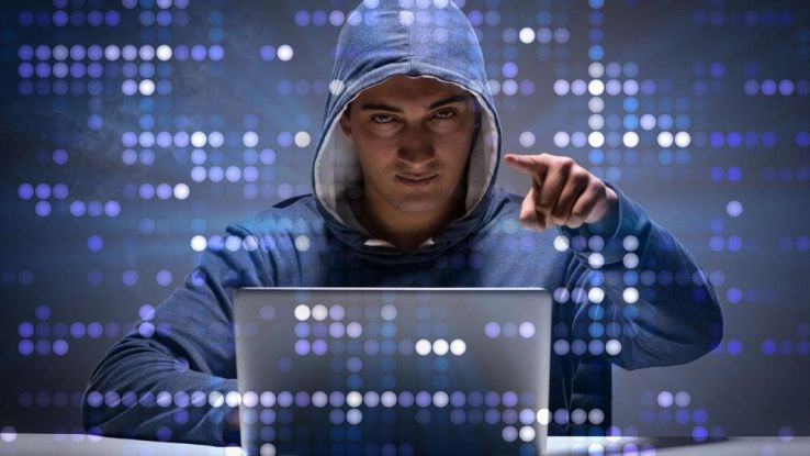 Arrestato a Londra il colpevole dell’attacco hacker a Deutsche Telekom