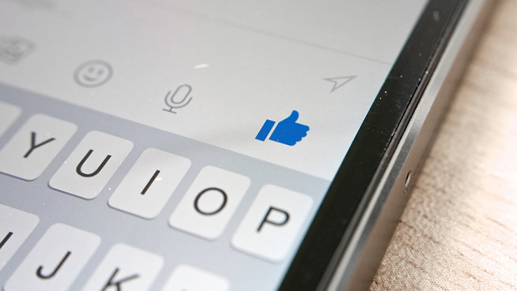 Facebook Messenger cambia look e integra l'assistente intelligente "M"