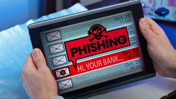 GdF, operazione anti-phishing: acquistavano Voucher con carte clonate
