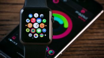 Apple Watch, un anno di garanzia in più per problemi di batteria