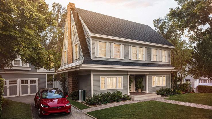 Solar Roof, le tegole solari di Tesla in vendita da oggi