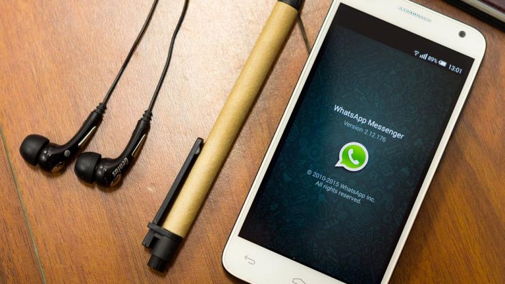 WhatsApp, torna la truffa dell'account scaduto