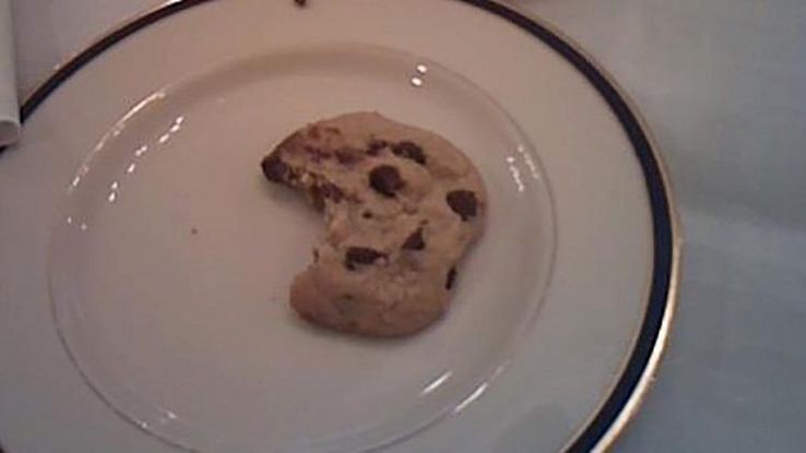 La prima foto fatta con l'iPhone? Un biscotto al cioccolato