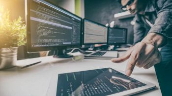 PMI, una minaccia informatica su tre arriva da Linux