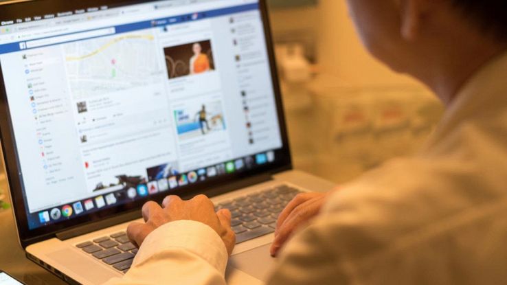 Come scegliere chi può leggere i nostri post su Facebook