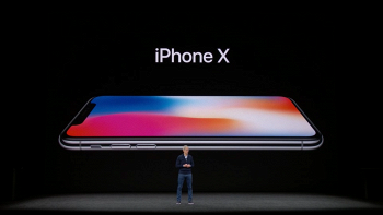 IPhone X, iPhone 8 e iPhone 8 Plus, Apple cala il tris
