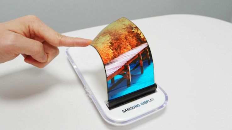 Samsung, il Galaxy S9 avrà lo schermo pieghevole