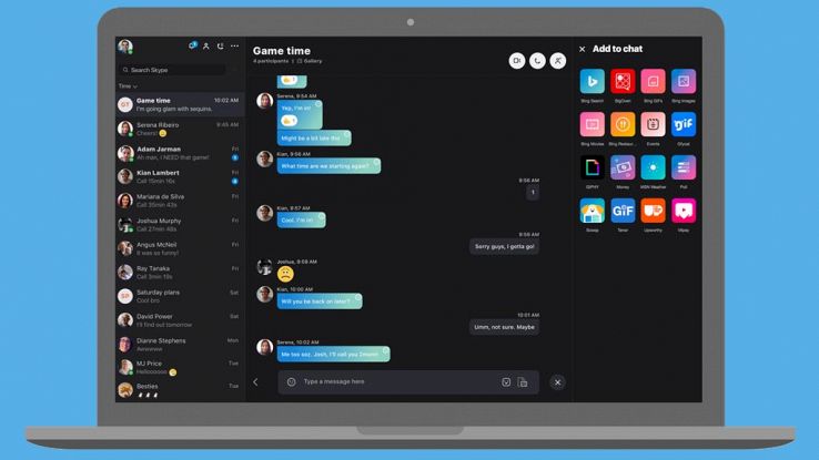 Arriva il nuovo Skype: condivisione file sul cloud, reazioni e temi