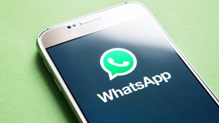WhatsApp a pagamento dal 13 gennaio 2018, ma è una bufala