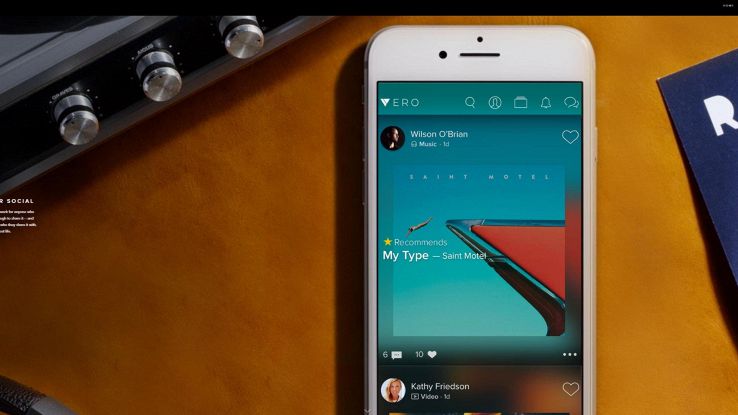 Vero, app a pagamento che sfida Facebook