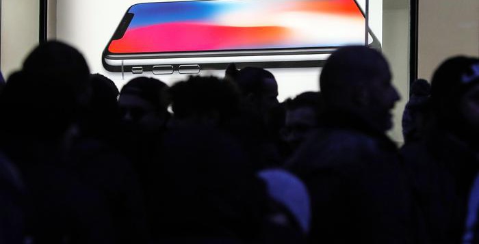 Vendite di smartphone, Apple scalza Samsung
