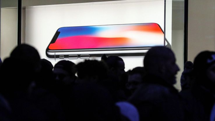 Vendite smartphone, Apple scalza Samsung