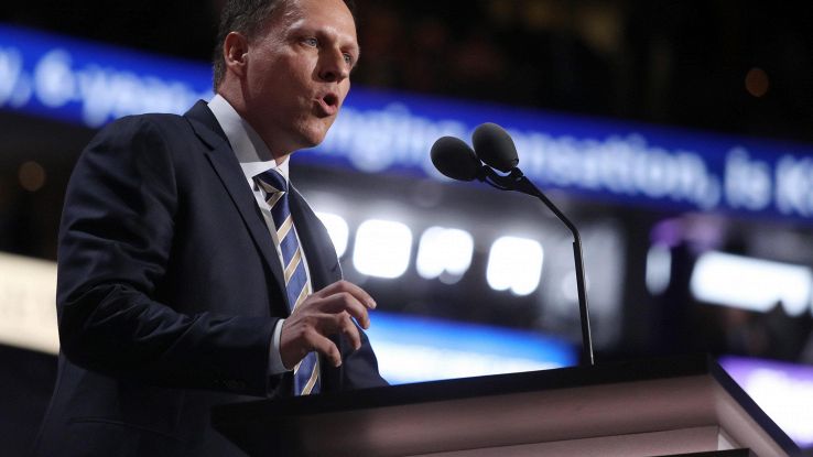 Peter Thiel verso addio a Facebook
